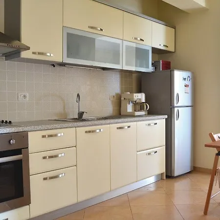 Apartment With Sea View 05